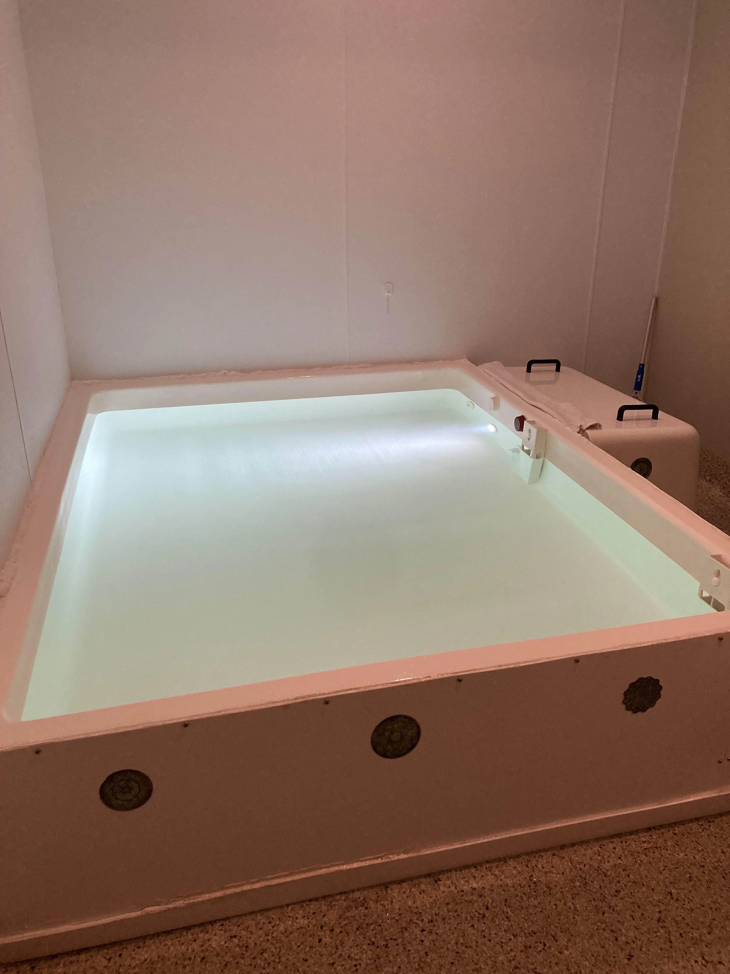 1 Floataway Open Room