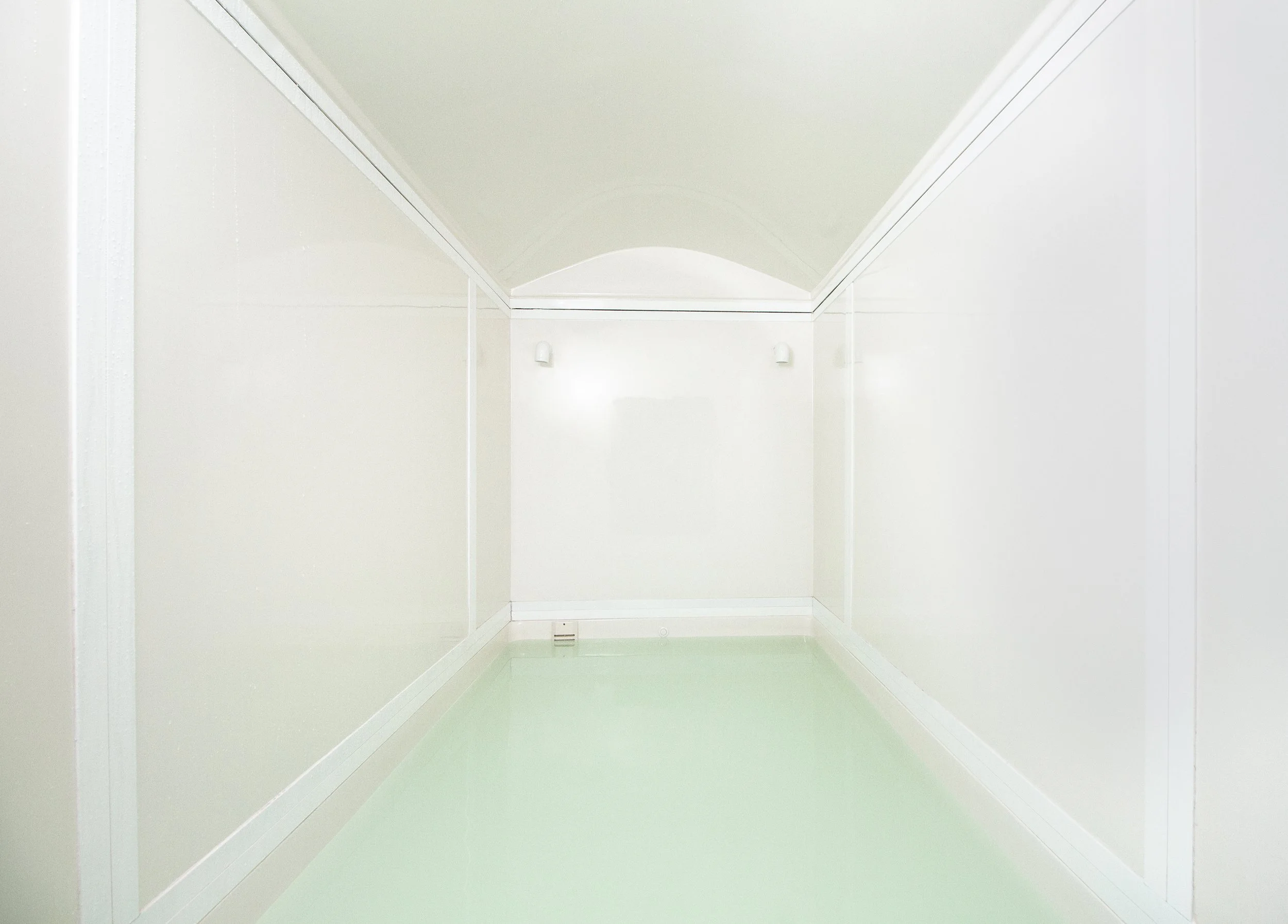 1 Pro Float Cabin - view 3