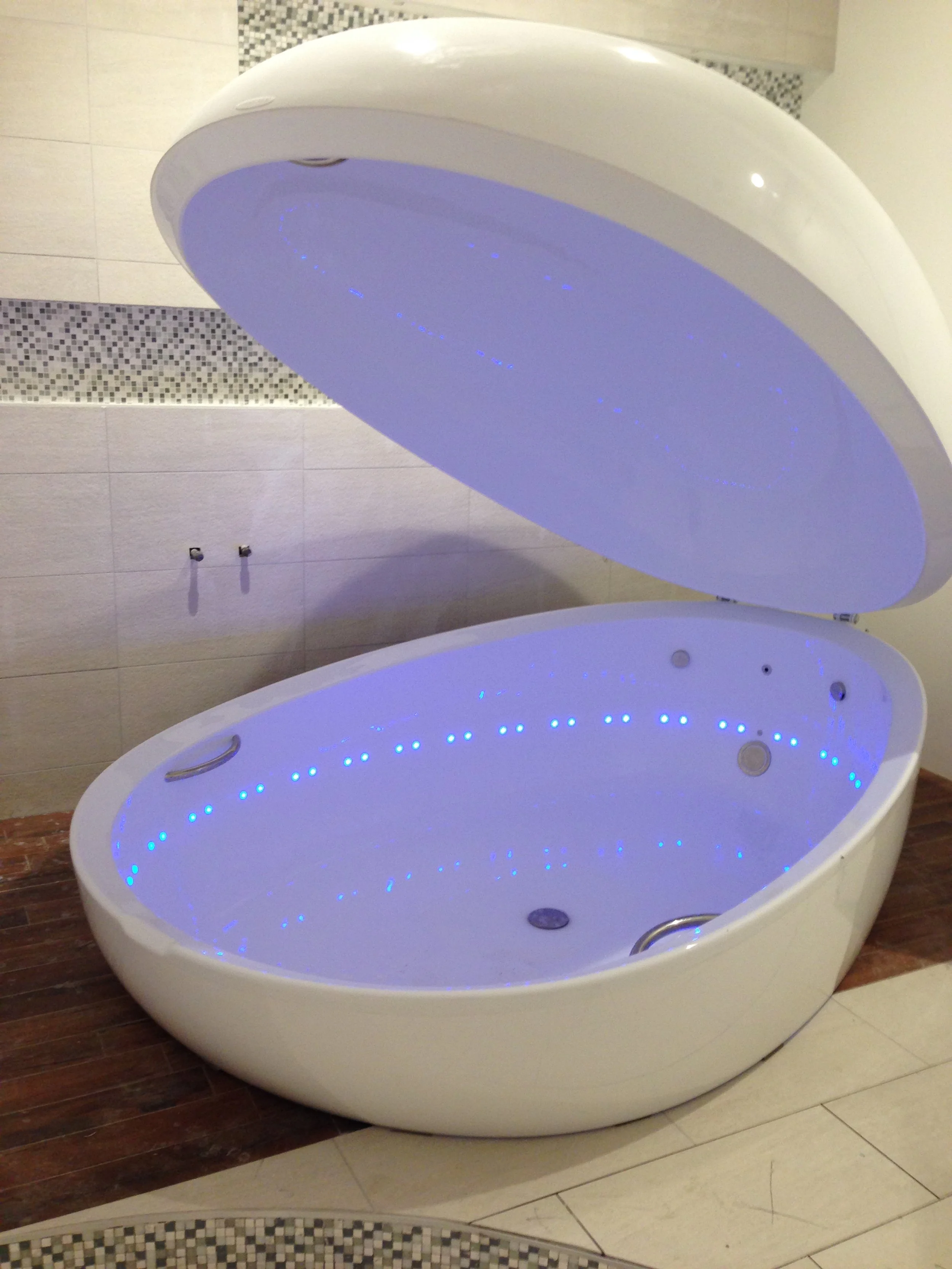1 FloatSpa Pod - view 3