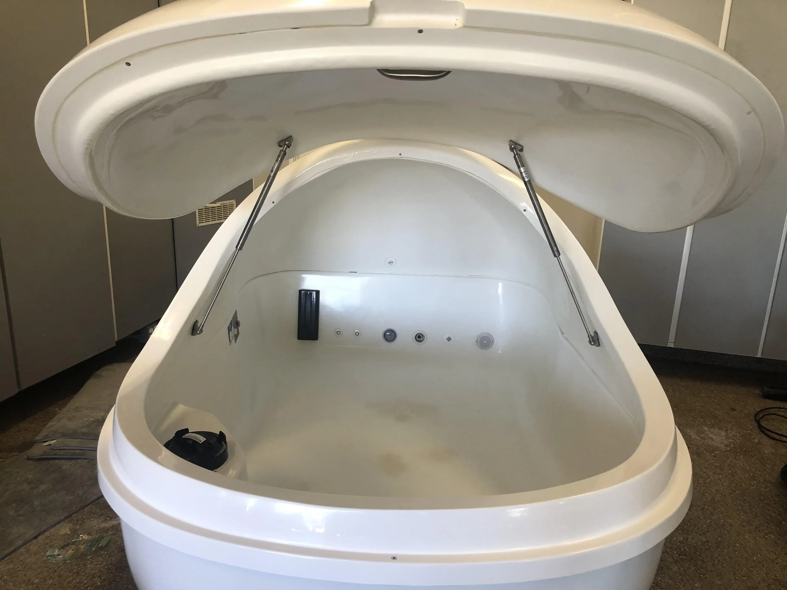 1 Royal Spa Float Pod - view 10