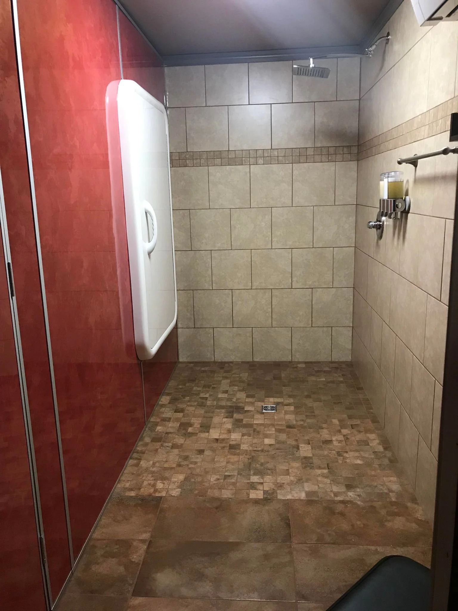 1 Superior Float Cabin - view 3