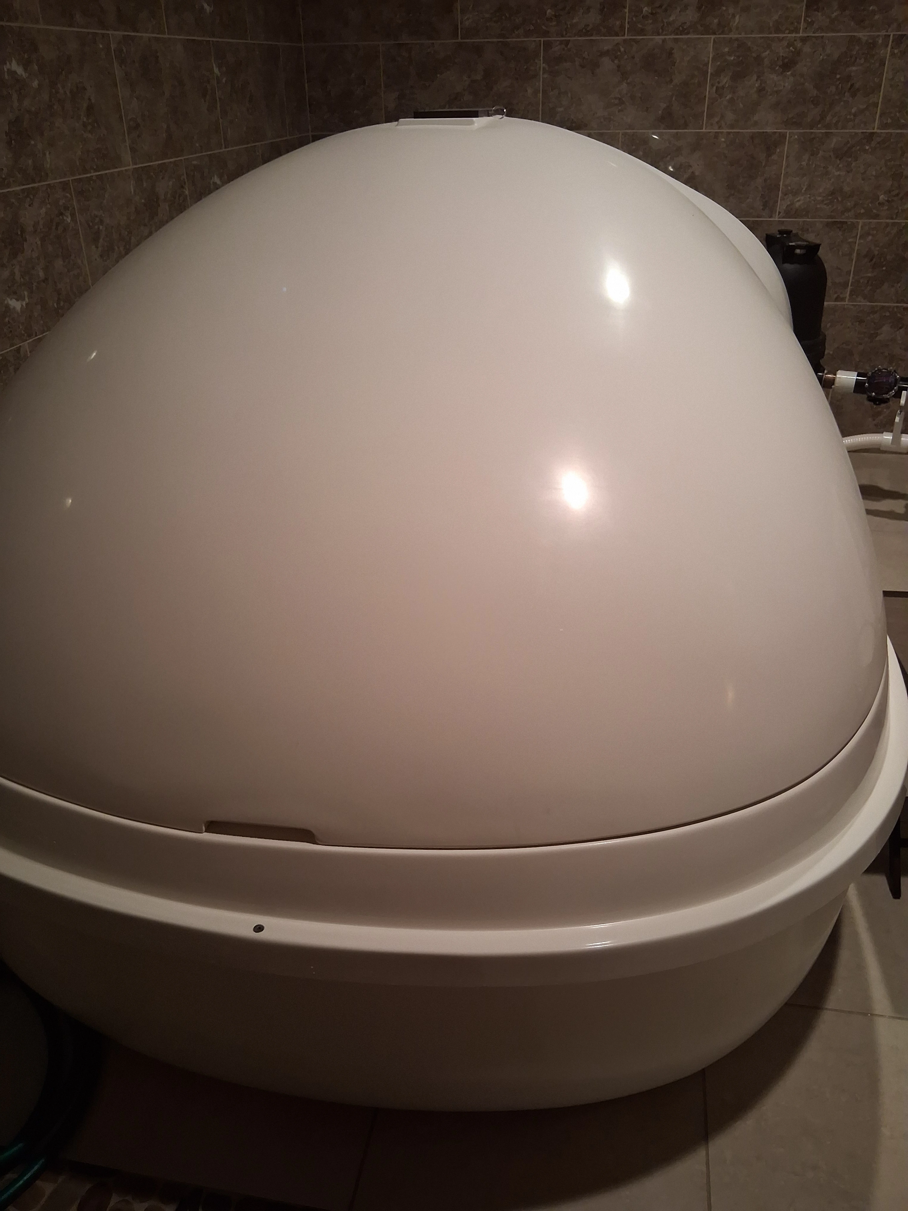 1 Royal Spa Float Tank - view 3