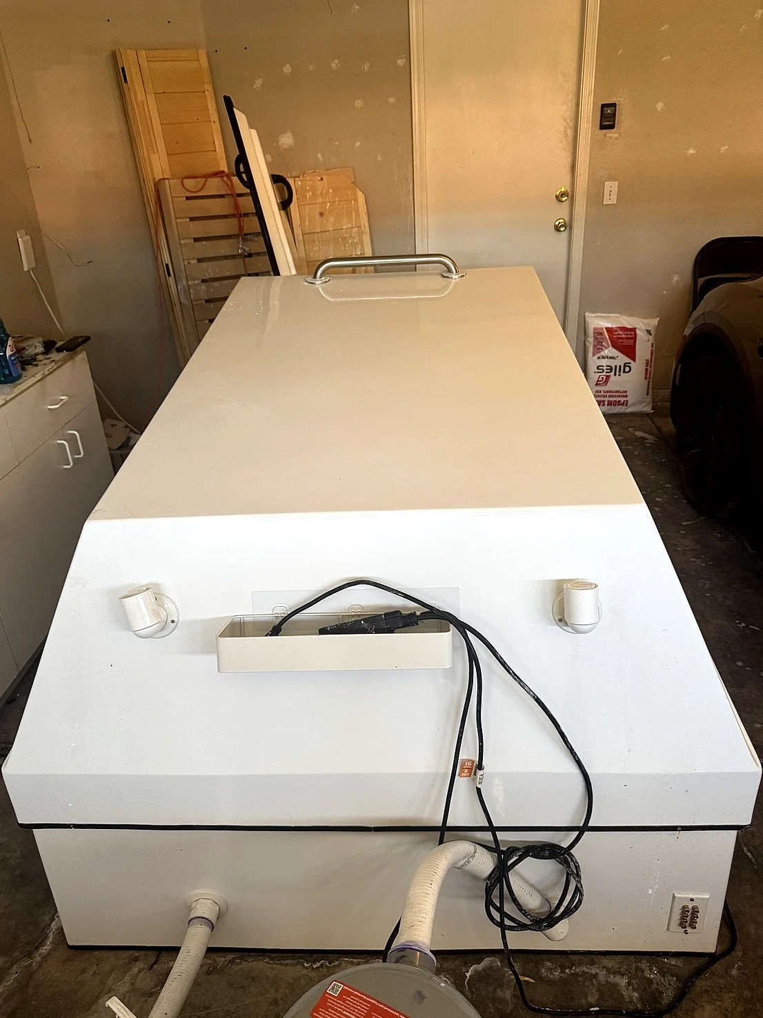 Oasis Commercial Float Tank – Upgraded UV & Filtration System - view 4