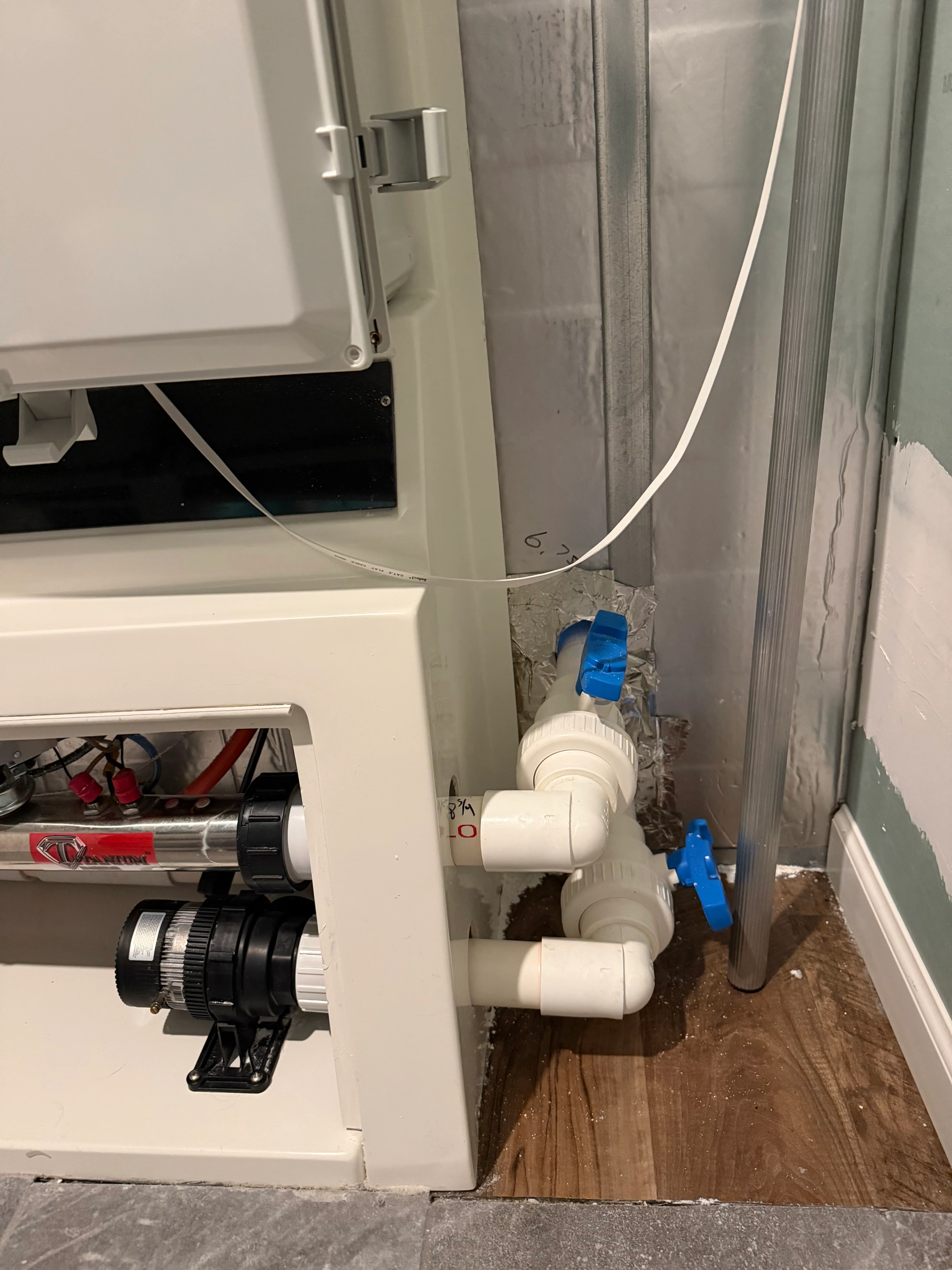 2021 Wave Float Room - view 6