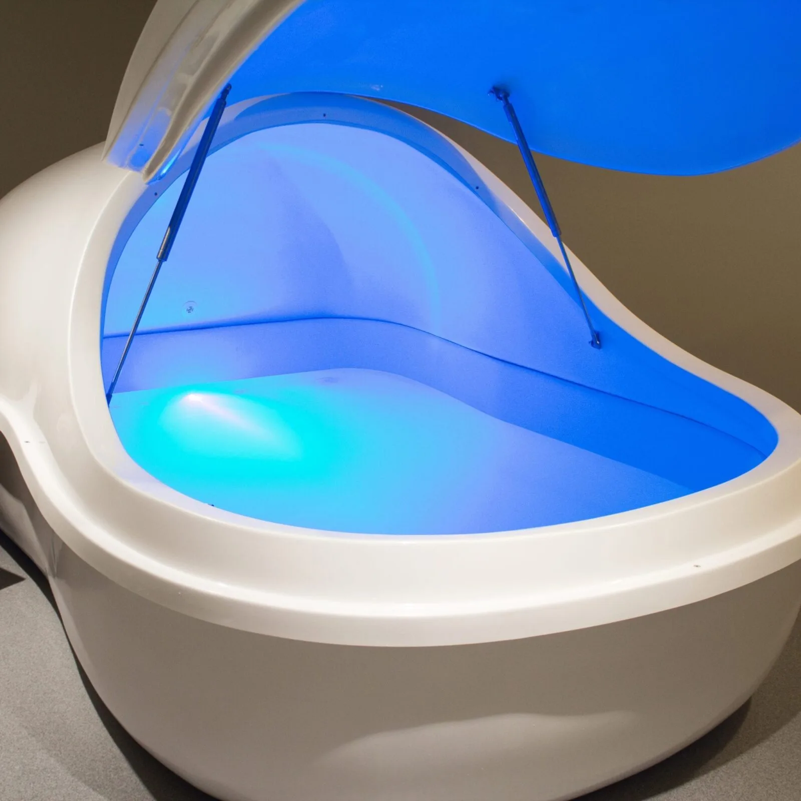 Royal Spa Float Pod – Commercial Grade Bean-Shaped Tank